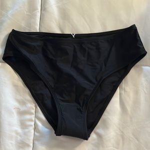 NWT, Cupshe Black Mid Rise Bikini Bottom, never worn